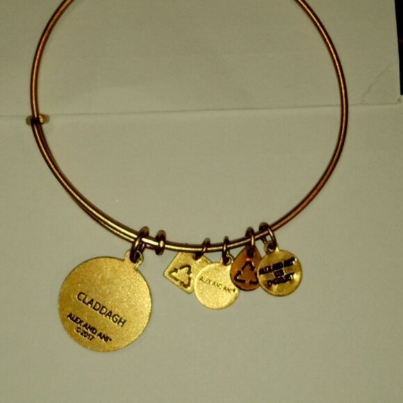ALEX AND ANI Claddagh Charm Bracelet 2017 Crown Hands Clear Rhinestone Gold Tone - Picture 6 of 7